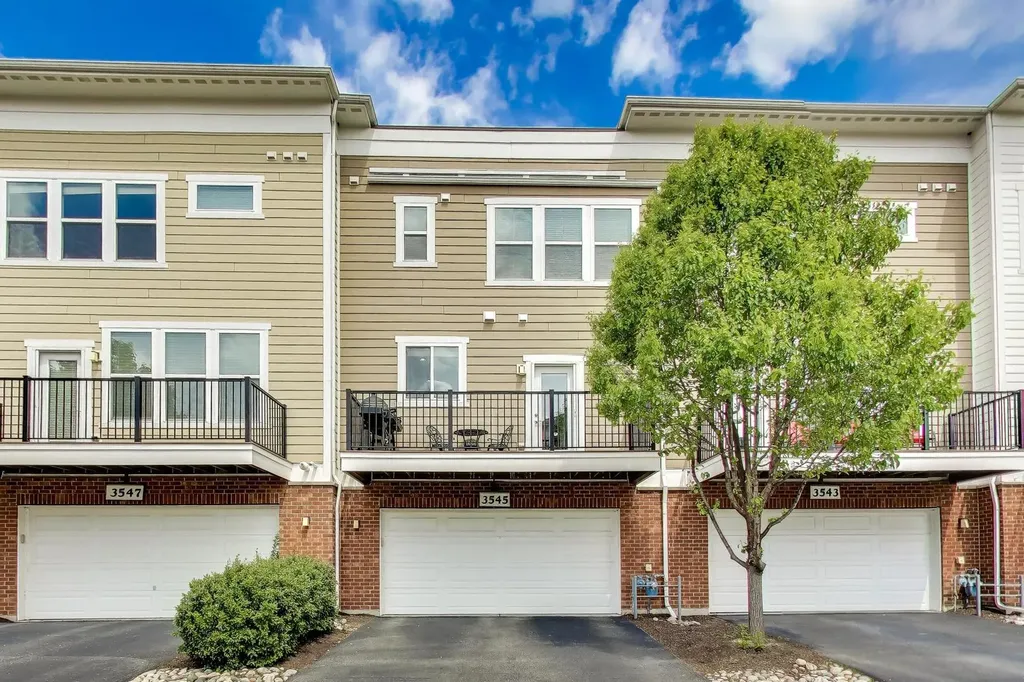 3545 Mulligan Drive Woodridge IL 60517