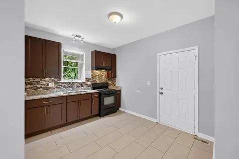7406 South Crandon Avenue Chicago IL 60649