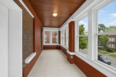 7406 South Crandon Avenue Chicago IL 60649