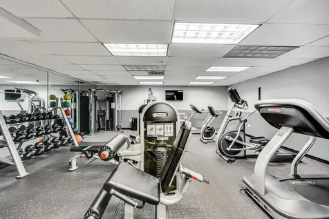 6030 North Sheridan Road Chicago IL 60660