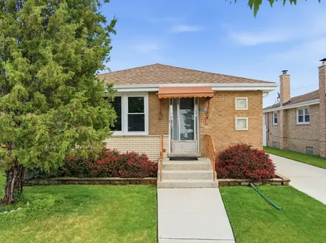2539 Atlantic Street Franklin Park IL 60131