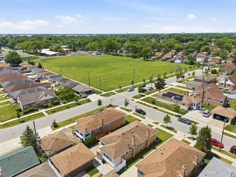 2539 Atlantic Street Franklin Park IL 60131