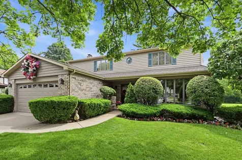 1411 West Allison Court Arlington Heights IL 60005