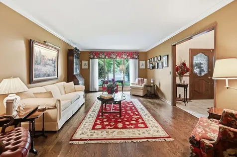 1411 West Allison Court Arlington Heights IL 60005