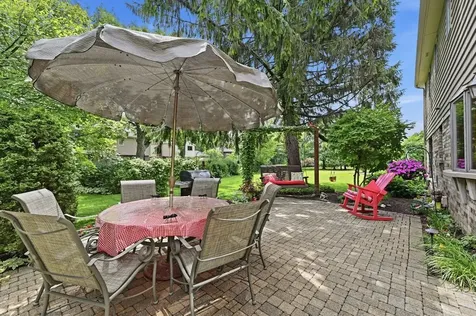 1411 West Allison Court Arlington Heights IL 60005