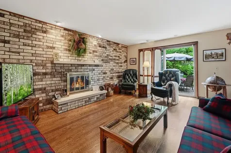 1411 West Allison Court Arlington Heights IL 60005