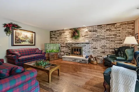 1411 West Allison Court Arlington Heights IL 60005