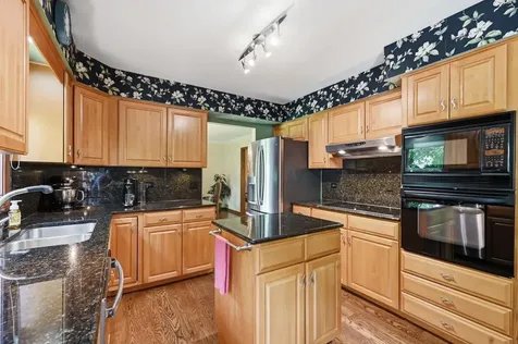 1411 West Allison Court Arlington Heights IL 60005