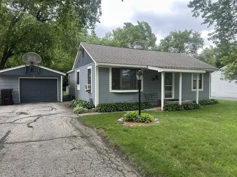 37 South Heather Drive Crystal Lake IL 60014