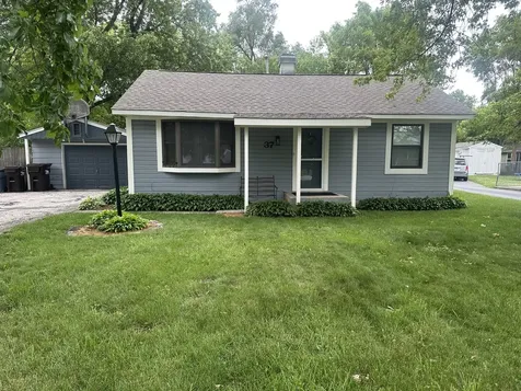 37 South Heather Drive Crystal Lake IL 60014