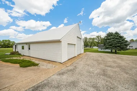 324 West First Street Minonk IL 61760