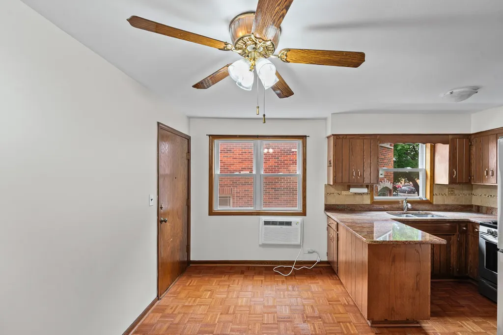 4338 North Keeler Avenue Chicago IL 60641