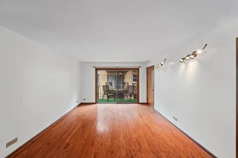 4338 North Keeler Avenue Chicago IL 60641