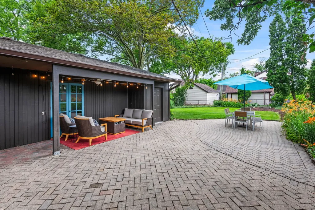 1032 Courtland Avenue Park Ridge IL 60068