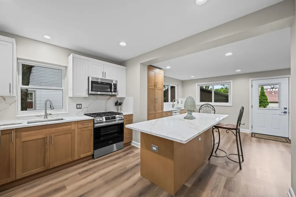 1032 Courtland Avenue Park Ridge IL 60068