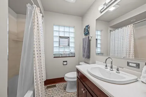 1032 Courtland Avenue Park Ridge IL 60068