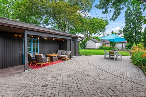 1032 Courtland Avenue Park Ridge IL 60068