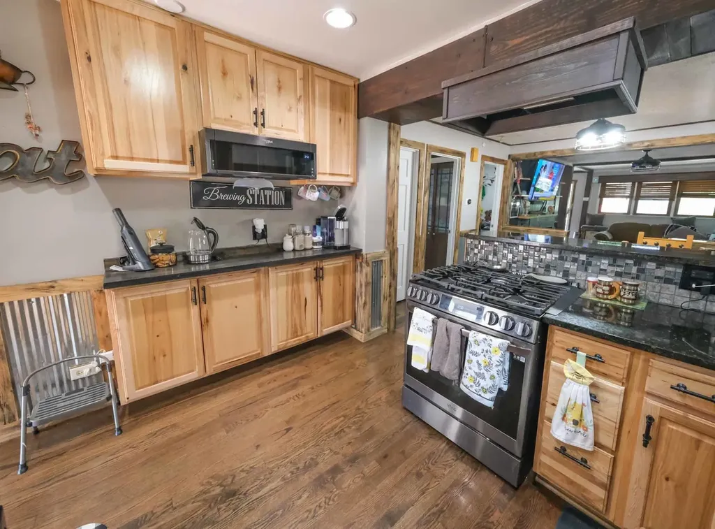 10906 South Troy Street Chicago IL 60655