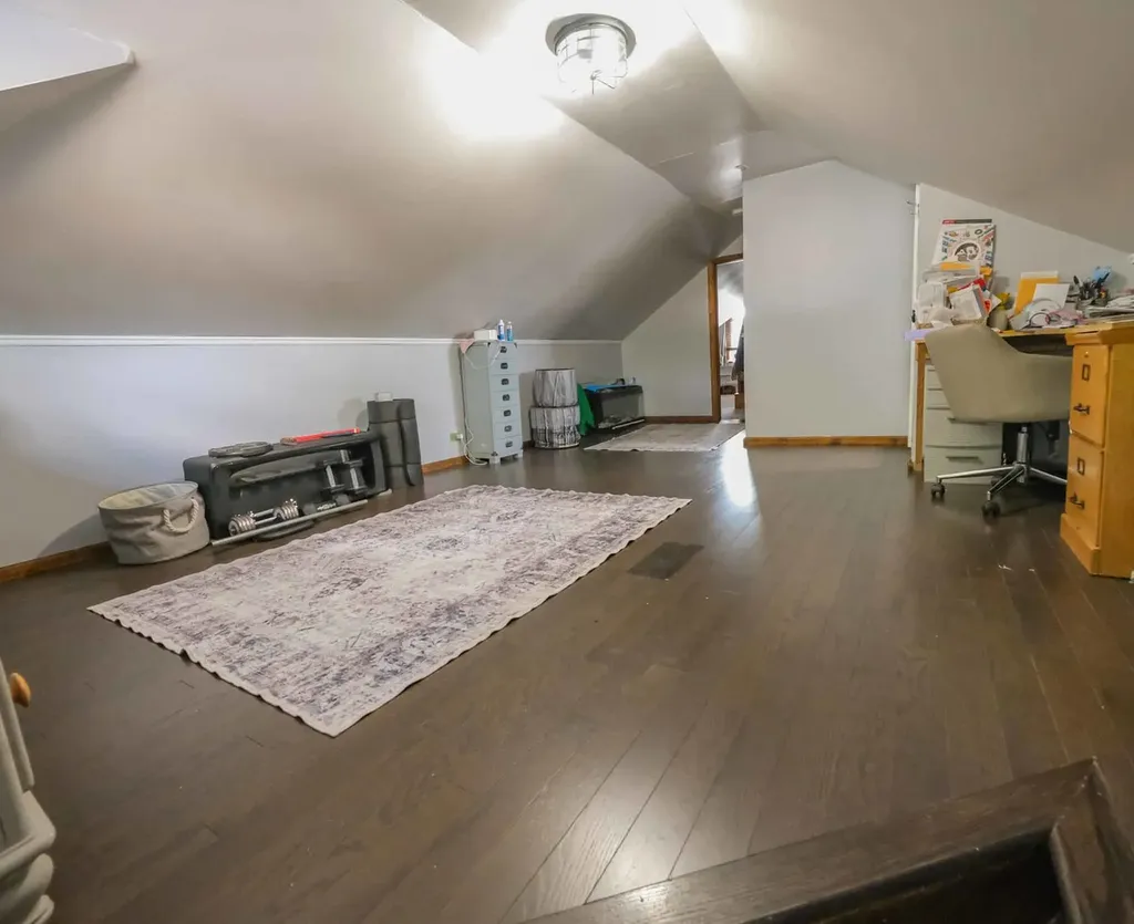 10906 South Troy Street Chicago IL 60655