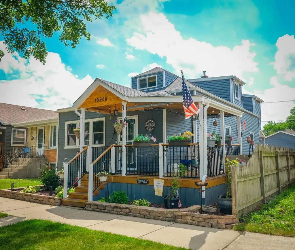 10906 South Troy Street Chicago IL 60655