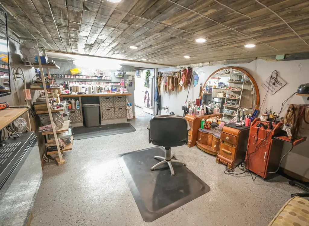 10906 South Troy Street Chicago IL 60655