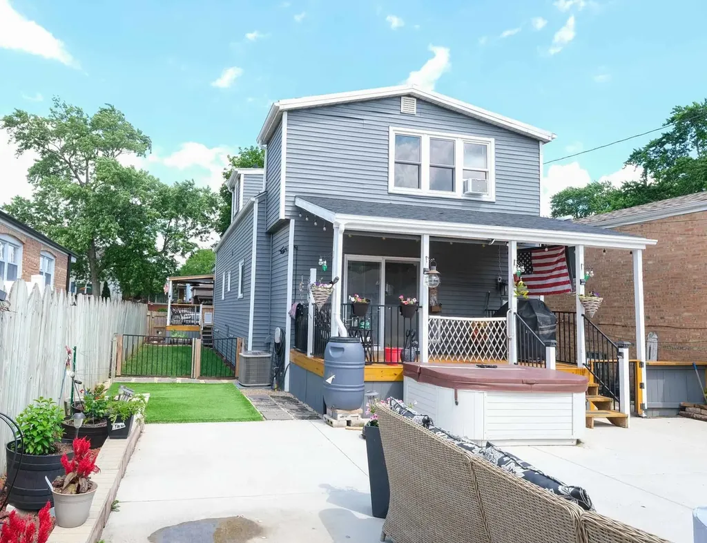 10906 South Troy Street Chicago IL 60655