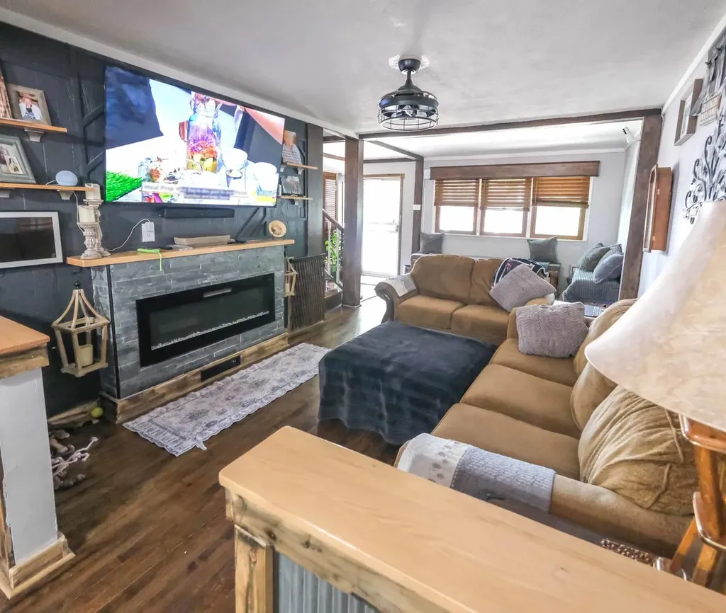 10906 South Troy Street Chicago IL 60655
