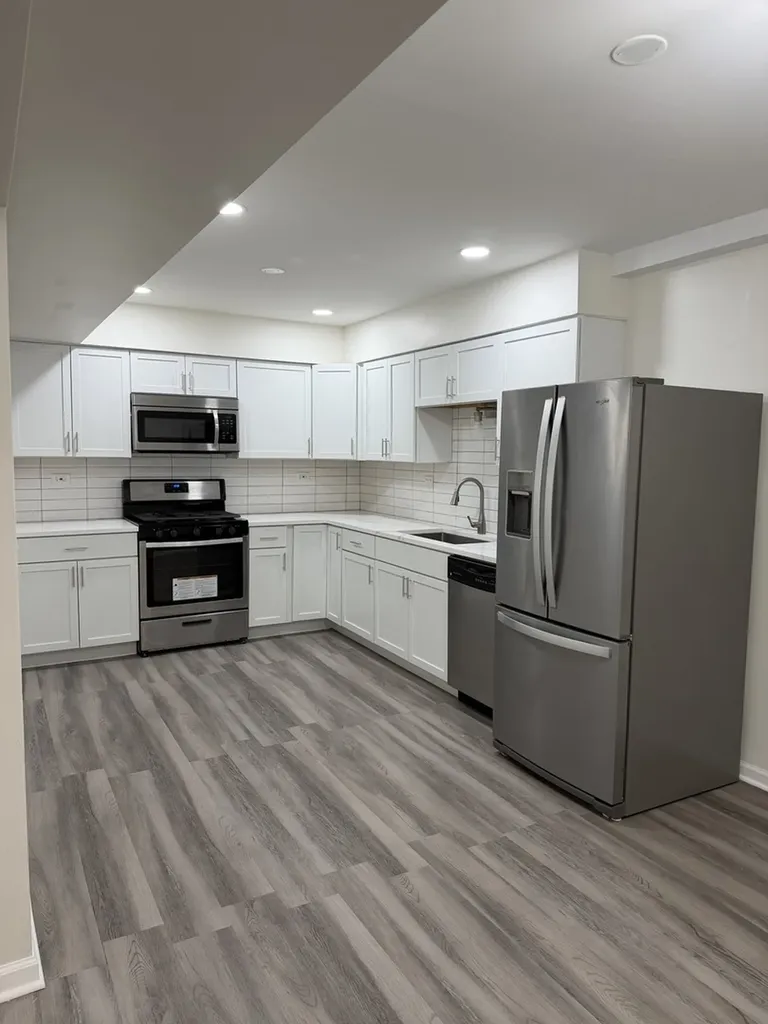 635 Limerick Lane Schaumburg IL 60193