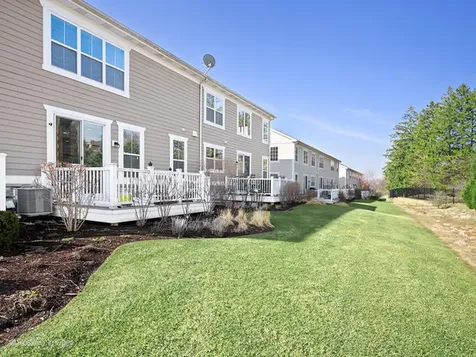 3728 Provenance Way Northbrook IL 60062