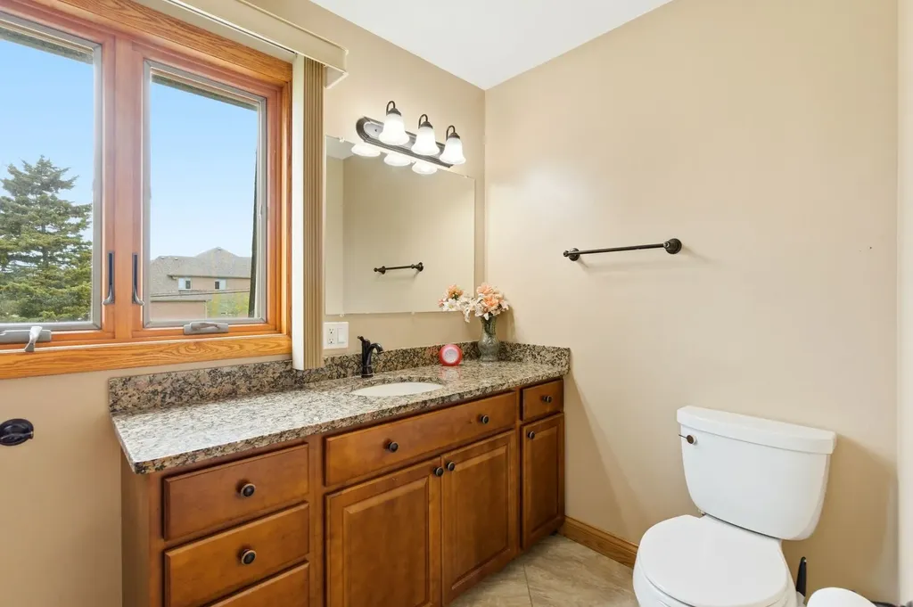 1735 Larson Lane Roselle IL 60172