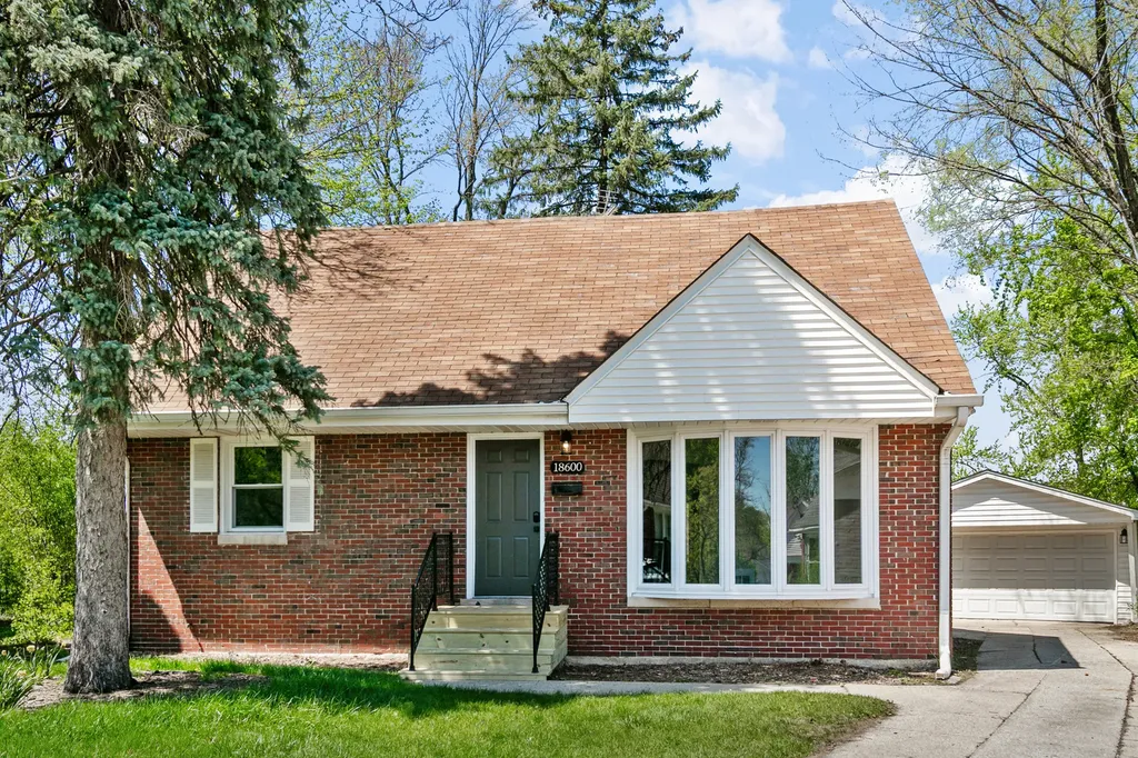 18600 Golfview Avenue Homewood IL 60430