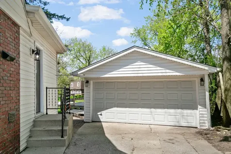 18600 Golfview Avenue Homewood IL 60430