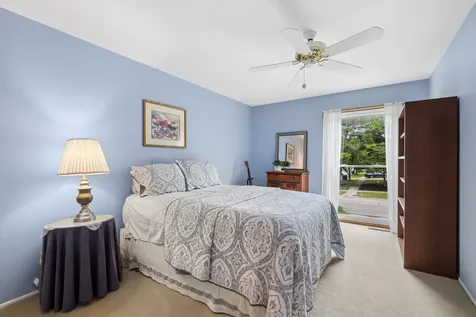 821 Blue Mound Drive Crystal Lake IL 60014