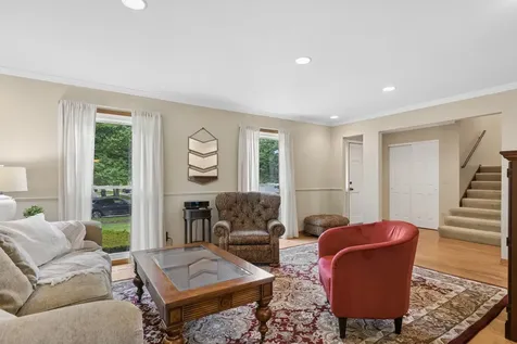 821 Blue Mound Drive Crystal Lake IL 60014