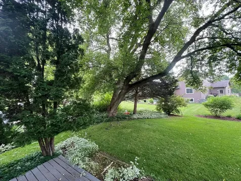 821 Blue Mound Drive Crystal Lake IL 60014