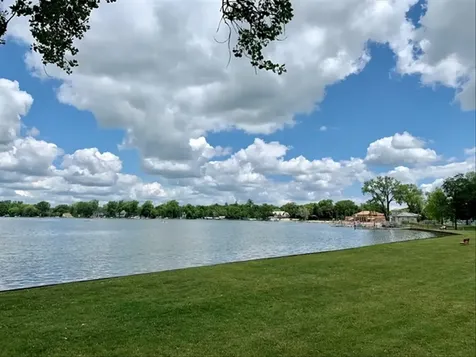 821 Blue Mound Drive Crystal Lake IL 60014