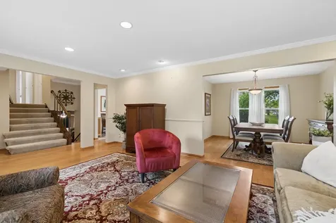 821 Blue Mound Drive Crystal Lake IL 60014