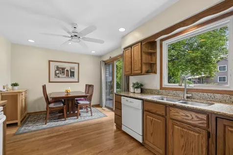 821 Blue Mound Drive Crystal Lake IL 60014
