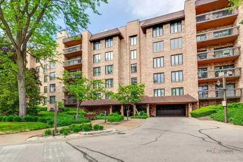 1721 Mission Hills Road Northbrook IL 60062