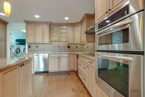 1721 Mission Hills Road Northbrook IL 60062