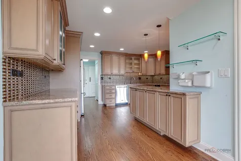 1721 Mission Hills Road Northbrook IL 60062