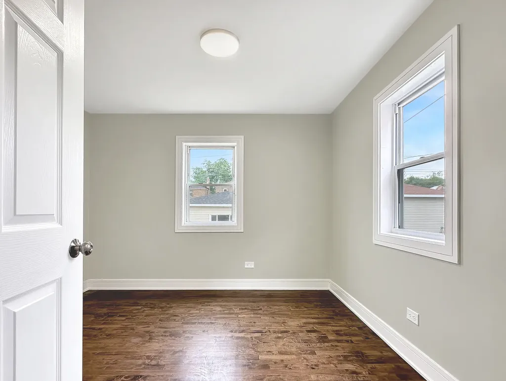 9138 South Carpenter Street Chicago IL 60620