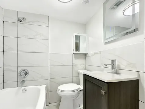 9138 South Carpenter Street Chicago IL 60620