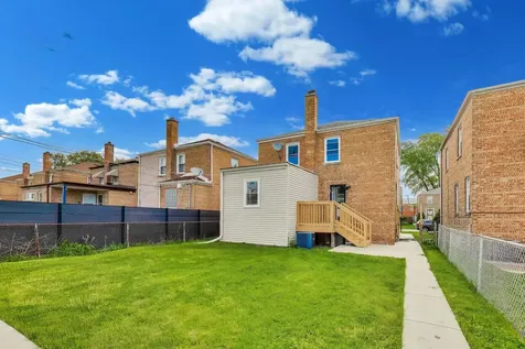 9138 South Carpenter Street Chicago IL 60620