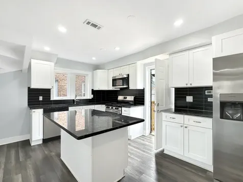 9138 South Carpenter Street Chicago IL 60620