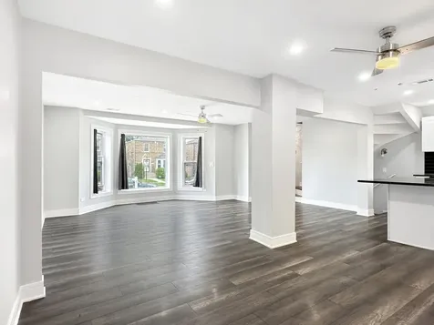 9138 South Carpenter Street Chicago IL 60620