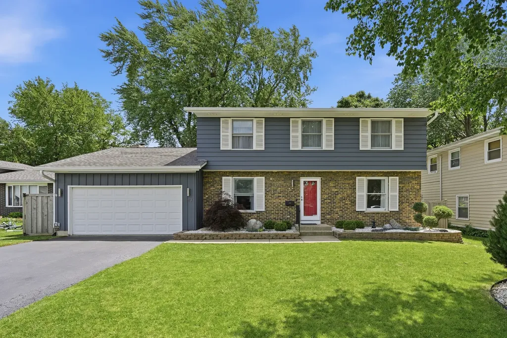 117 Lloyd Street Cary IL 60013