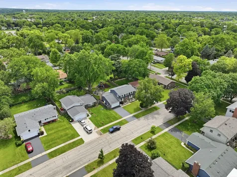 117 Lloyd Street Cary IL 60013