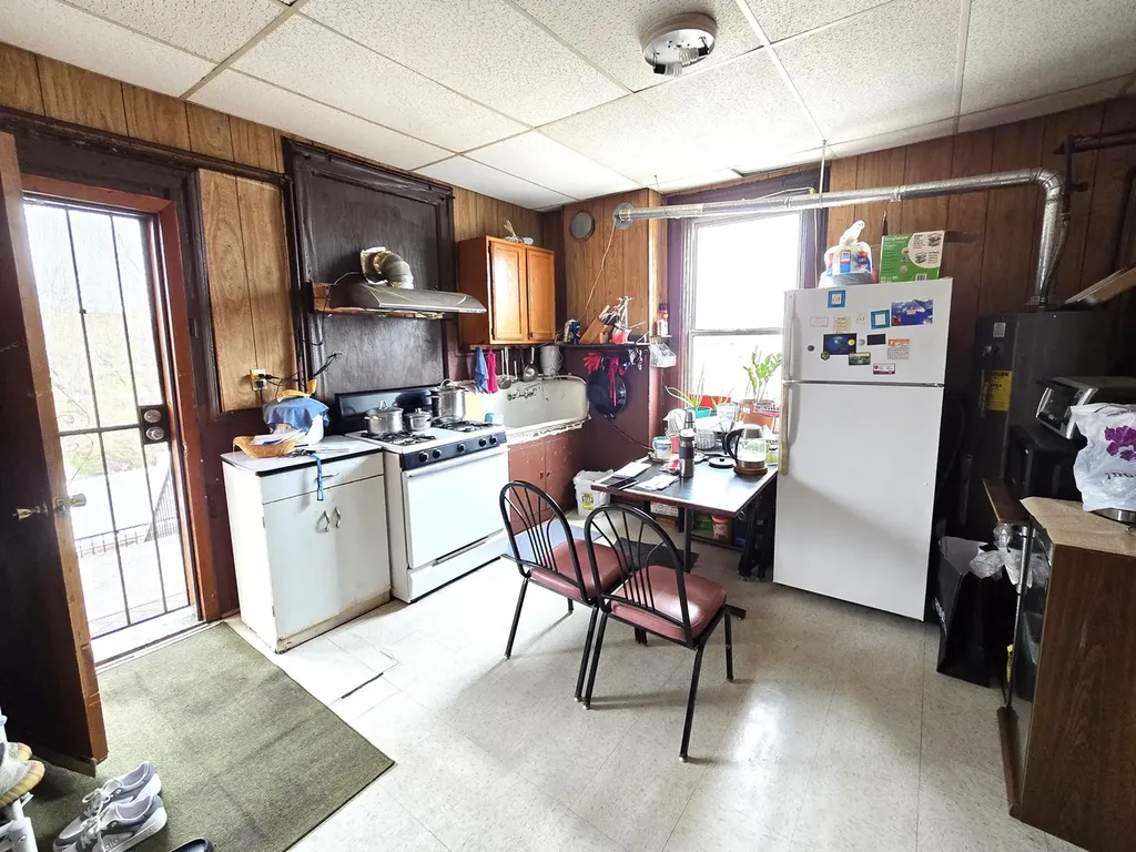 334 West 29th Street Chicago IL 60616