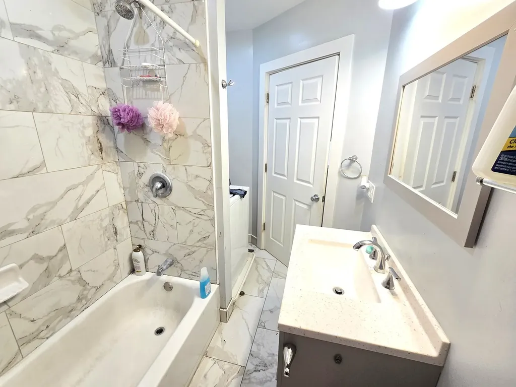 334 West 29th Street Chicago IL 60616